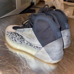 Yeezy Quantum “Sea Teal”